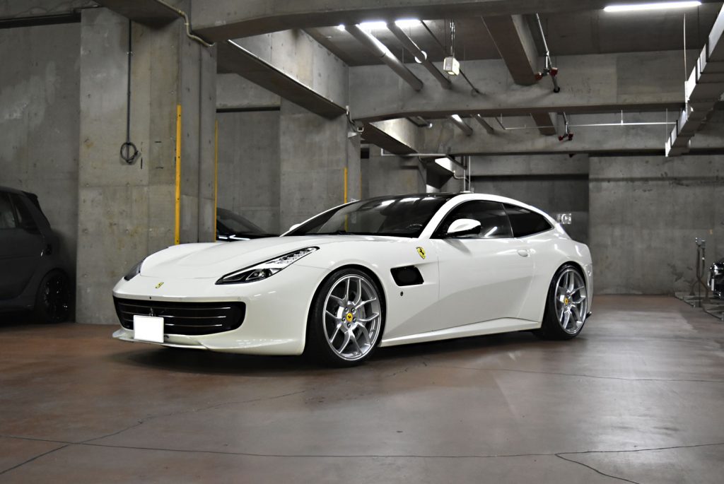 Ferrari GTC4 Lusso!!