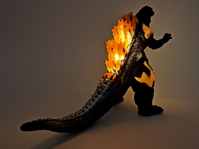 プレミアムバンダイ限定ソフビ「ムービーモンスターシリーズ煌光