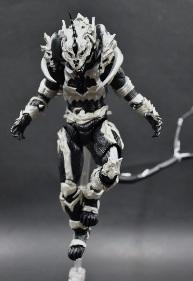 S.H.MonsterArts モンスターX | 魂の玩具箱