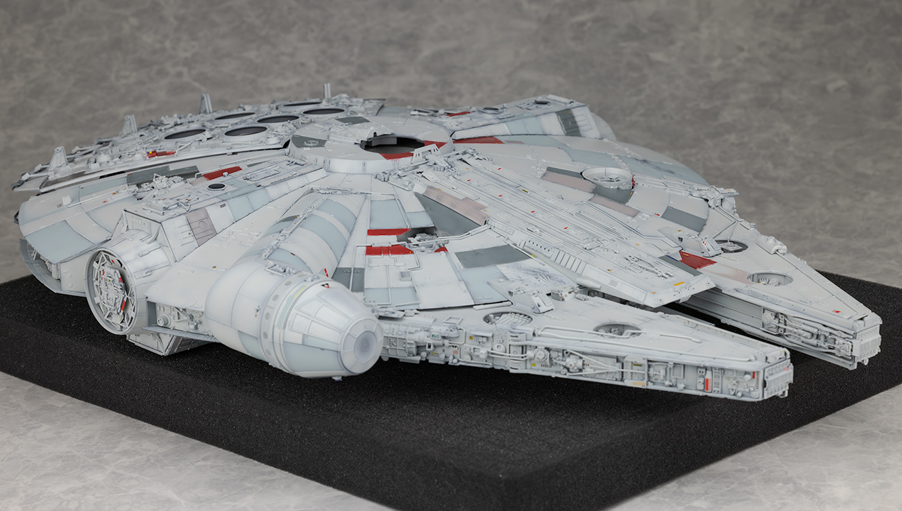 PG ミレニアム・ファルコンを作る その24 - ガンプラの山を崩せ