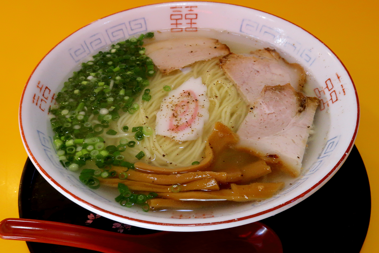 あっさりとした口当たりなれど優しく旨味を感じる味わい 麺屋 7.5Hz