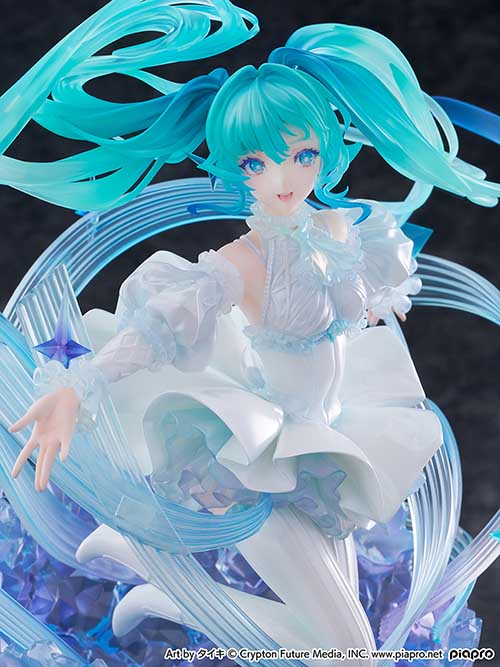 クリスタルをモチーフとした「初音ミク」のスケールフィギュアが登場