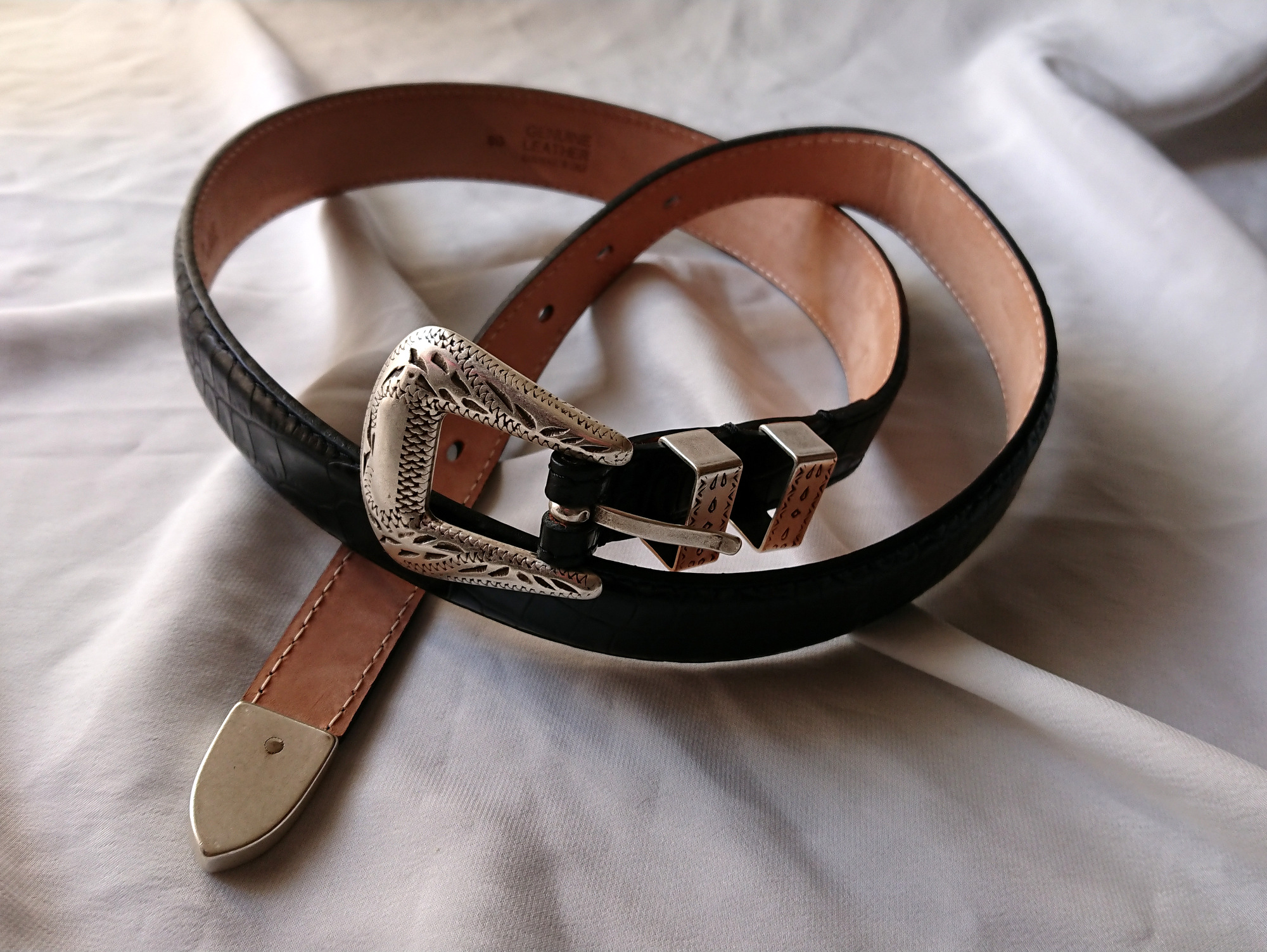 Adriano Meneghettiのウエスタン ベルトを購入しました