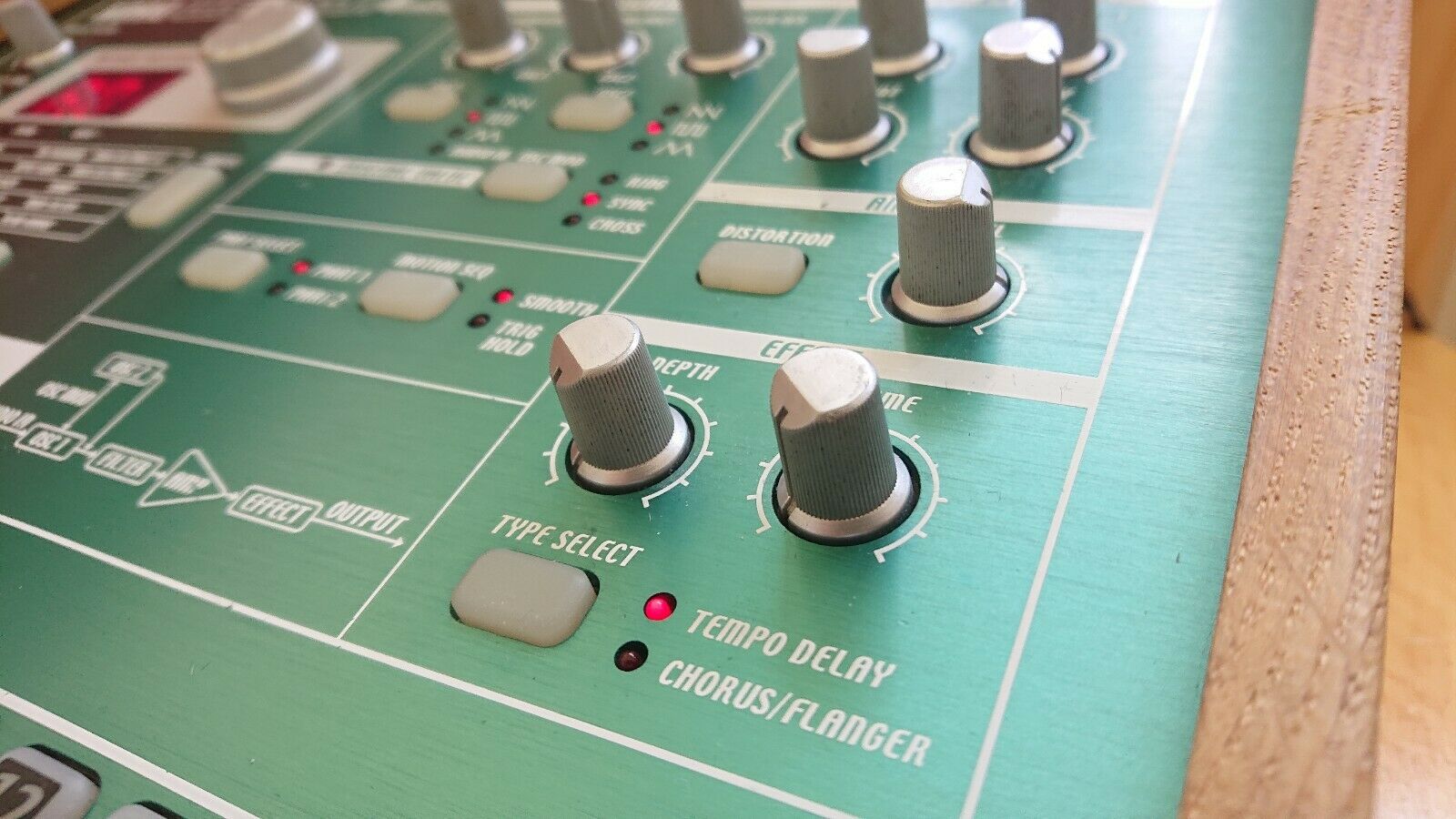 MATRIXSYNTH: Korg Electribe EA-1 MK2 w/ Wood Side Panels