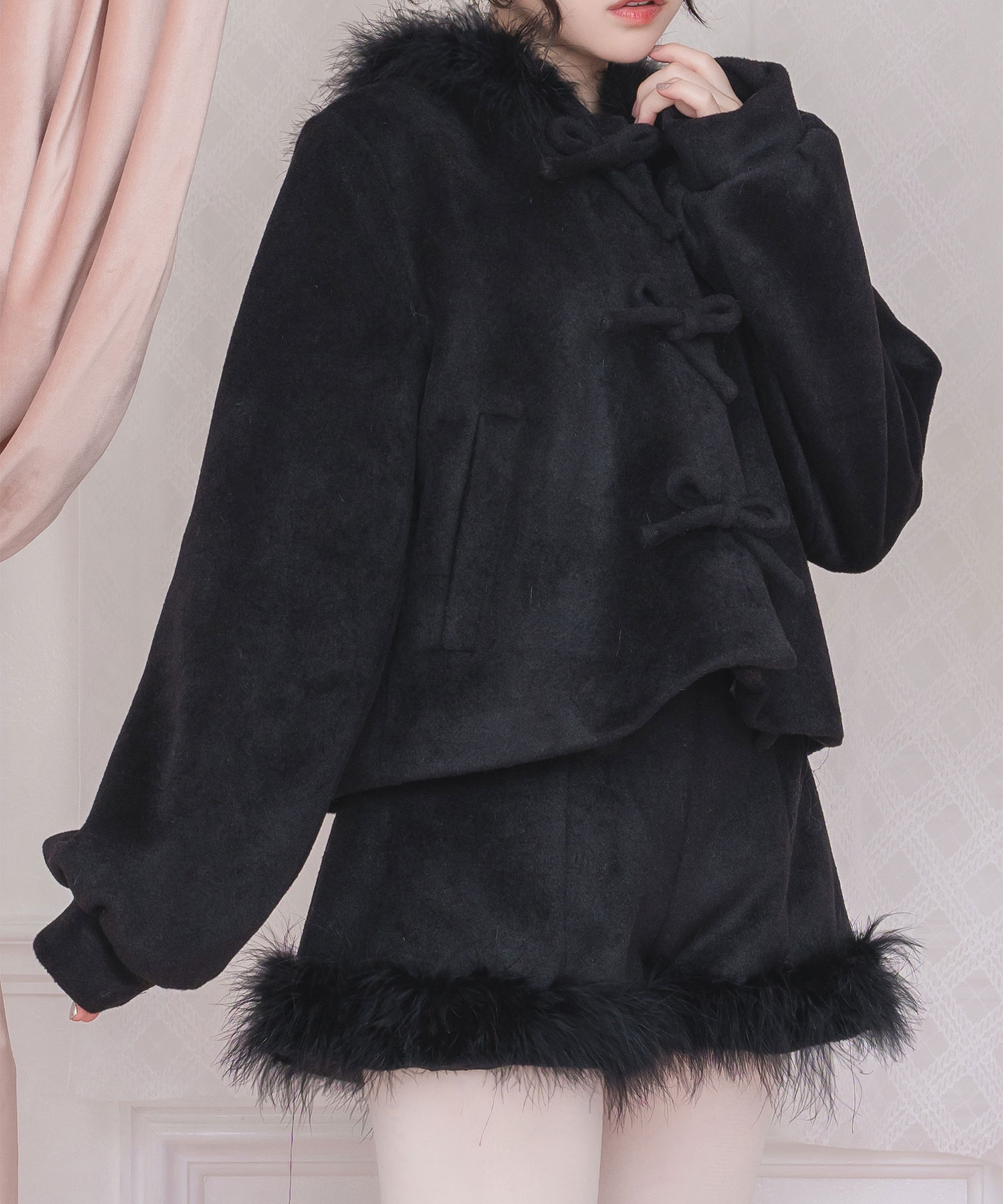 トリプルリボンフェザーコート ショートパンツ SET UP – BUNNY APARTMENT