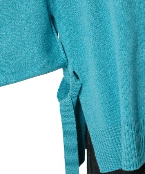 LE CIEL BLEU（ルシェルブルー）の「ウールカシミヤVネックニット