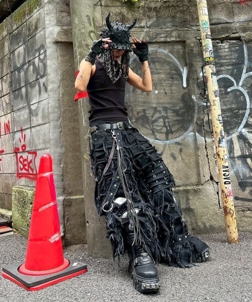 UNIZ（ユニズ）の「【UNIZ】Demon Venom Cap / 【ユニズ】ツノ付き