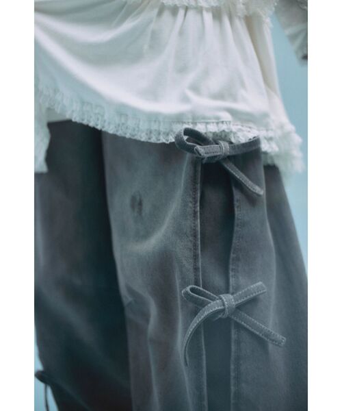 merry jenny（メリージェニー）の「バレルレッグリボンデニムパンツ