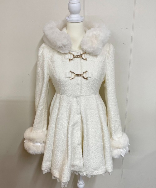 MA*RS（アメーバーマーズ）の「ビット付きブークレロングコート