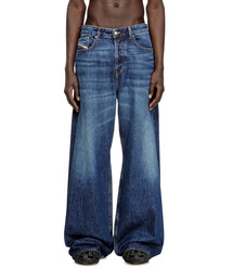 DIESEL｜ディーゼルのデニムパンツ（フレア・ブーツカット）人気