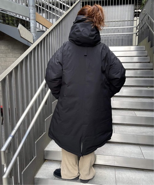 Spick & Span（スピックアンドスパン）の「撥水フーデッドダウンコート