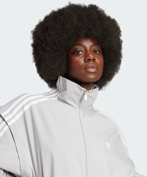 adidas（アディダス）の「Adilenium シーズン 2 オーバーサイズ ジップ