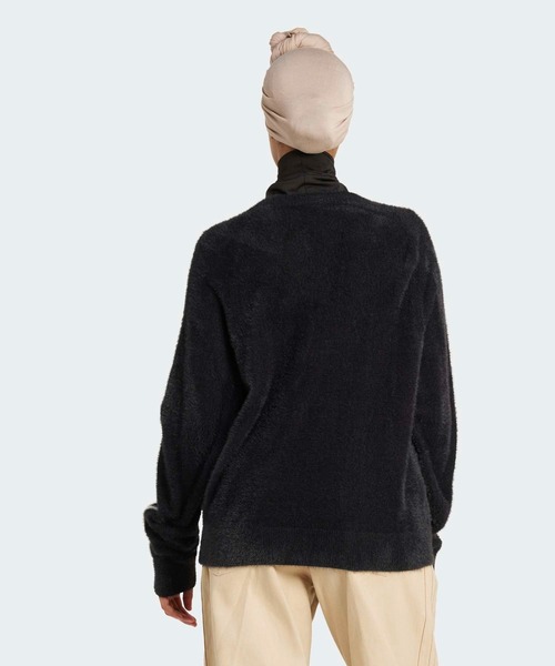 adidas（アディダス）の「アディカラー ホリデー ニット セーター