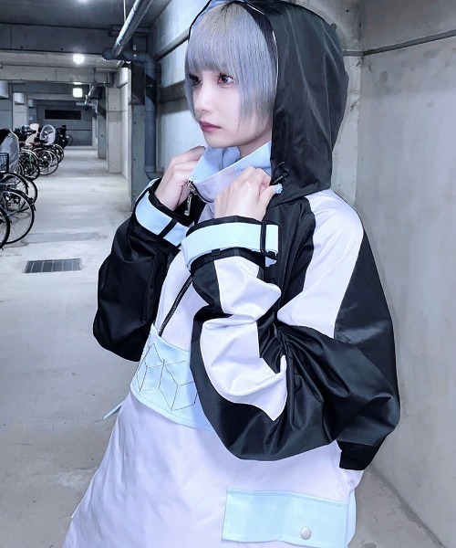 ililil（イルイルイル）の「『ililil/イルイルイル』サイバー