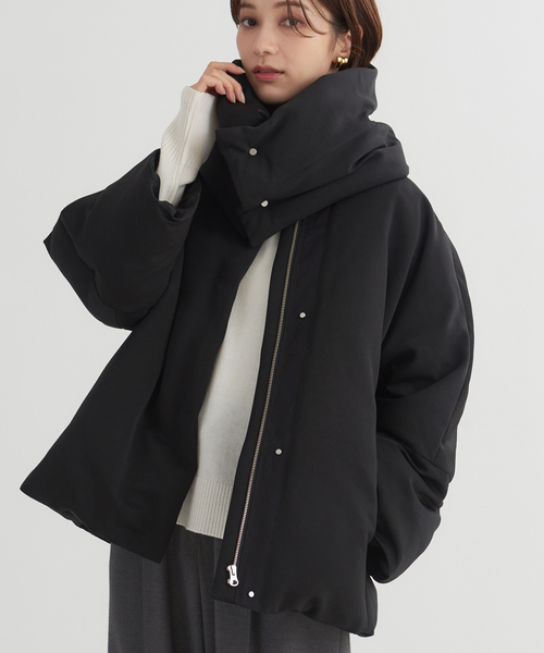 Rouge vif（ルージュヴィフ）の「マフラー付きグログランダウン