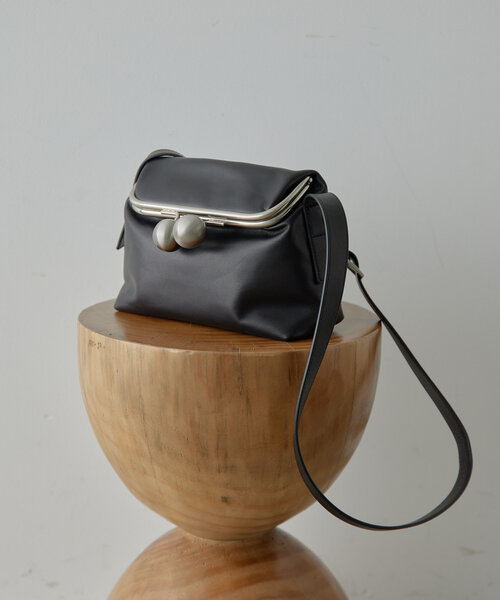 kawa-kawa(カワカワ)】NO1508kuchiganeポシェット/ショルダーバッグ