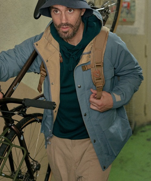 軽快に羽織れるショートタイプ＞【SIERRA DESIGNS】マウンテンパーカー