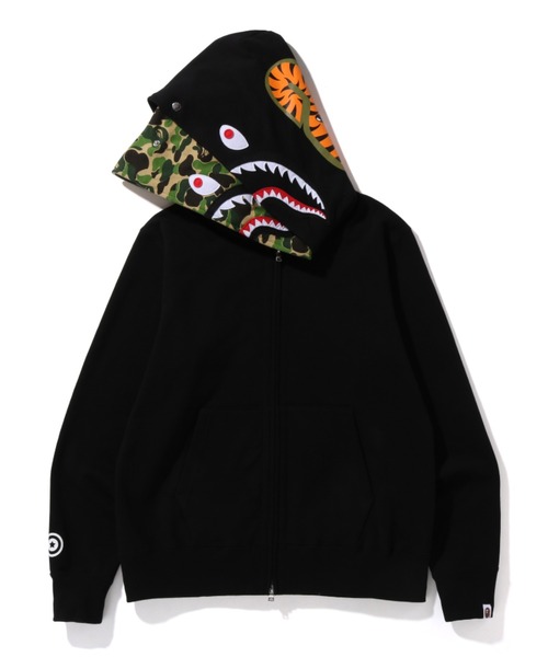 A BATHING APE（アベイシングエイプ）の「ABC CAMO SHARK WIDE FIT