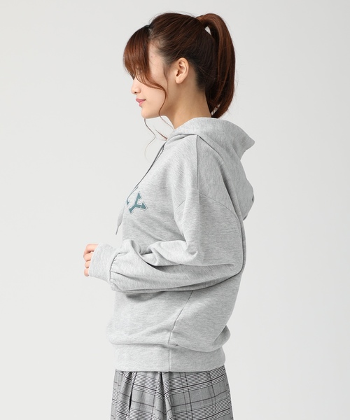 Honeys（ハニーズ）の「アーチロゴスウェットパーカー（パーカー