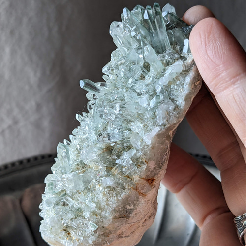 Needle Quartz】ニードルクォーツ｜クローライト（緑泥石）｜Kashgar