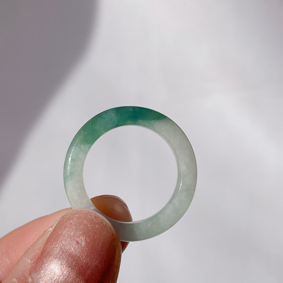 新入荷】本翡翠保証‼️天然翡翠漂花リング／指輪 サイズ17.2mm 14号