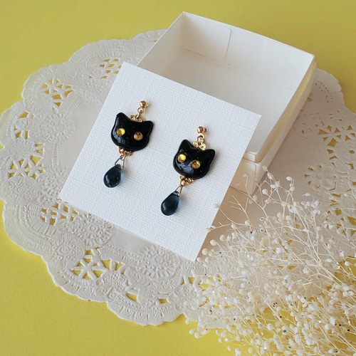 猫ピアス☆両耳 チェコガラス☆サバトラ猫☆レジン☆猫ジュエリー