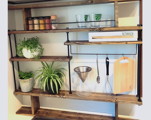 地震でも倒れない突っ張れるキッチンラックCentralスパイス収納