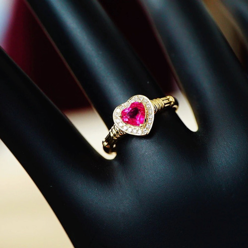 ハート」K18天然ルビー 天然ダイヤモンド リング 純愛 女性 女王 0.75