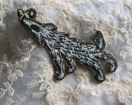 レア＊wolf＆flower、オオカミさんブローチ〇ミナペルホネン ブローチ