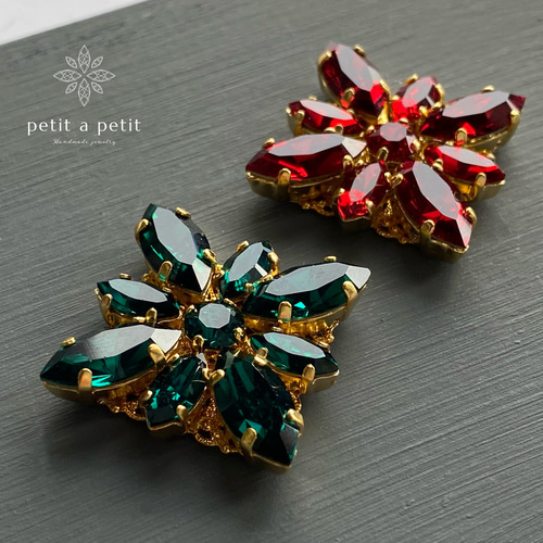 スワロフスキー®︎ ブローチ(L) clématite Ltサファイア ギフト