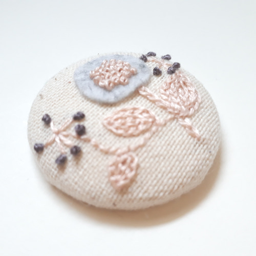 フェルト お花 の 刺繍ブローチ ／ ナチュラル ナチュラルブローチ