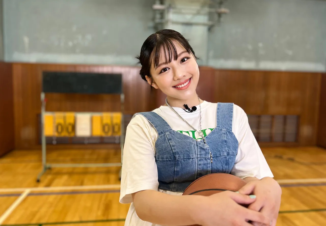 渡邉美穂（元日向坂46）×菜波のガチすぎるバスケ勝負が実現♡ - CanCam