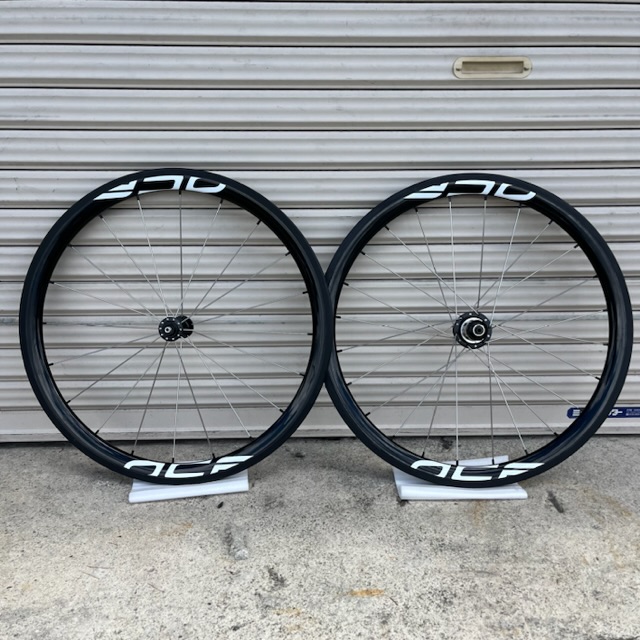 24インチ カーボンロードホイール OCFxTNI | 自転車屋ビッちゃん web shop