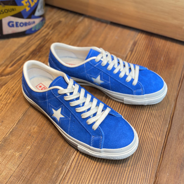 目の覚めるようなブルー！MADE IN JAPAN クオリティの〈CONVERSE