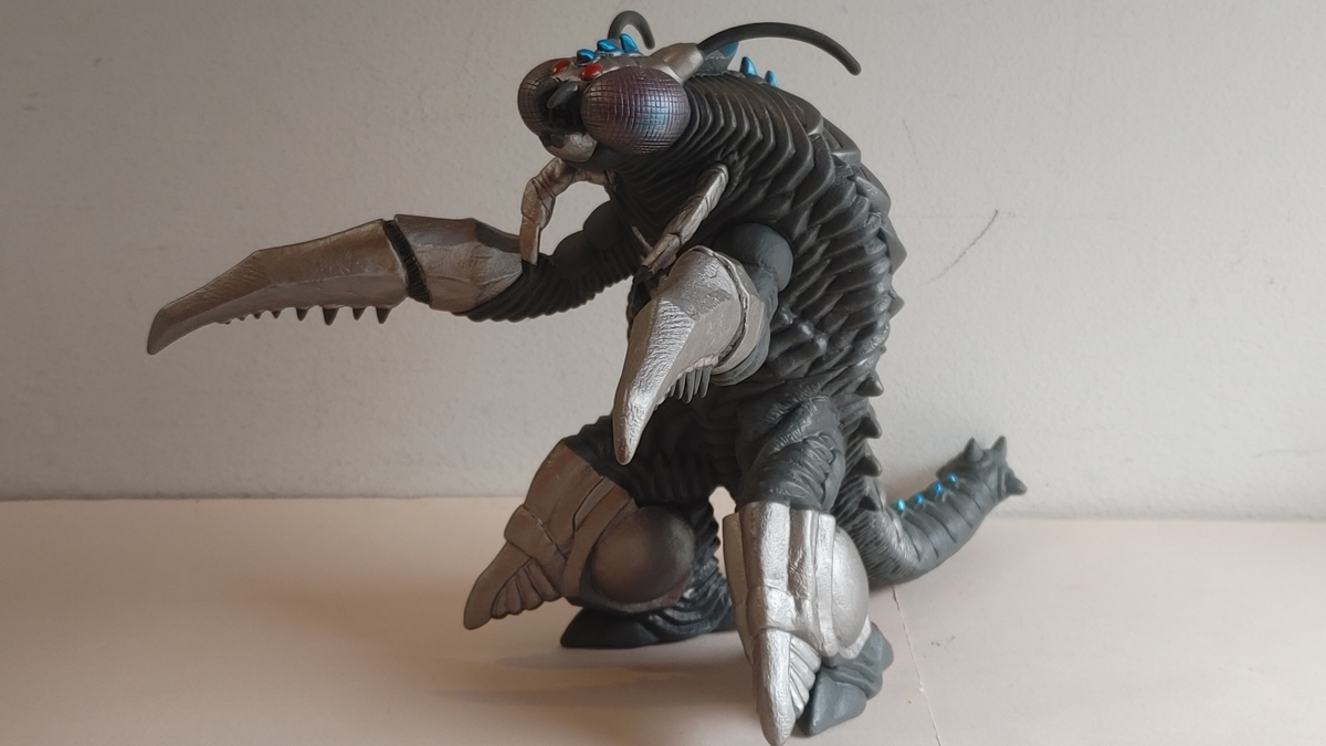 12/20 ムービーモンスターシリーズ×ウルトラ怪獣DX ヴァグセクト(大型