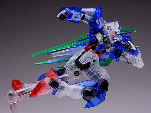 劇場限定 HG 1/144 ダブルオークアンタ クリアカラーバージョン