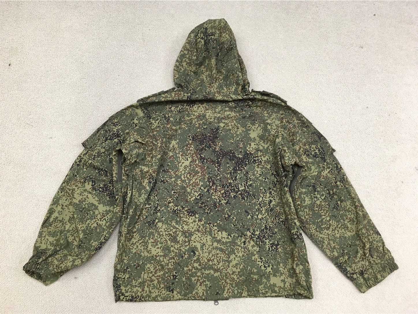 最新の雨衣です！【ロシアの軍服】陸軍迷彩レインスーツ（デジタル