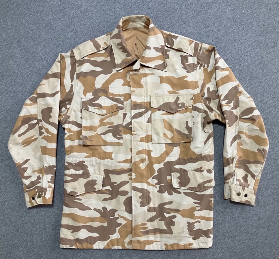 キャラメルブラウンが特徴です！【韓国の軍服】陸軍砂漠用迷彩