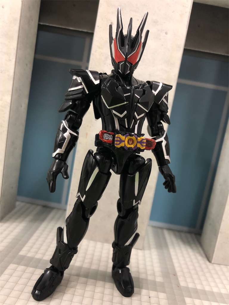 装動セイバーに滅亡迅雷＆ザイア襲来! 色紙ARTでもゼロワン祭り