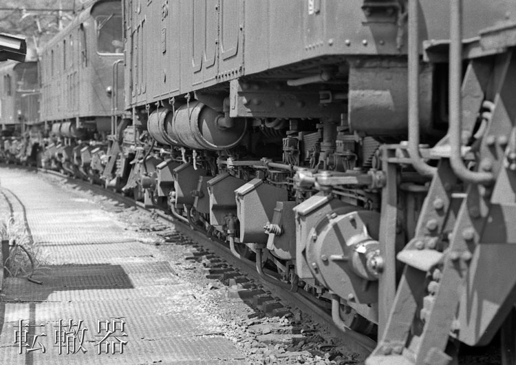 機関車部品】扇風機（EF59運転台設置のもの） 機関車部品】扇風機