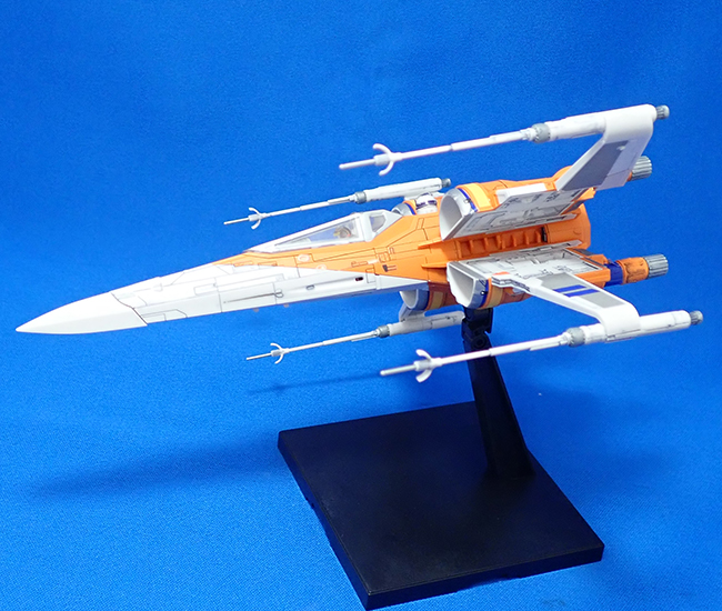 1/72 Xウイング・ファイター ポー専用機(スター・ウォーズ／スカイ