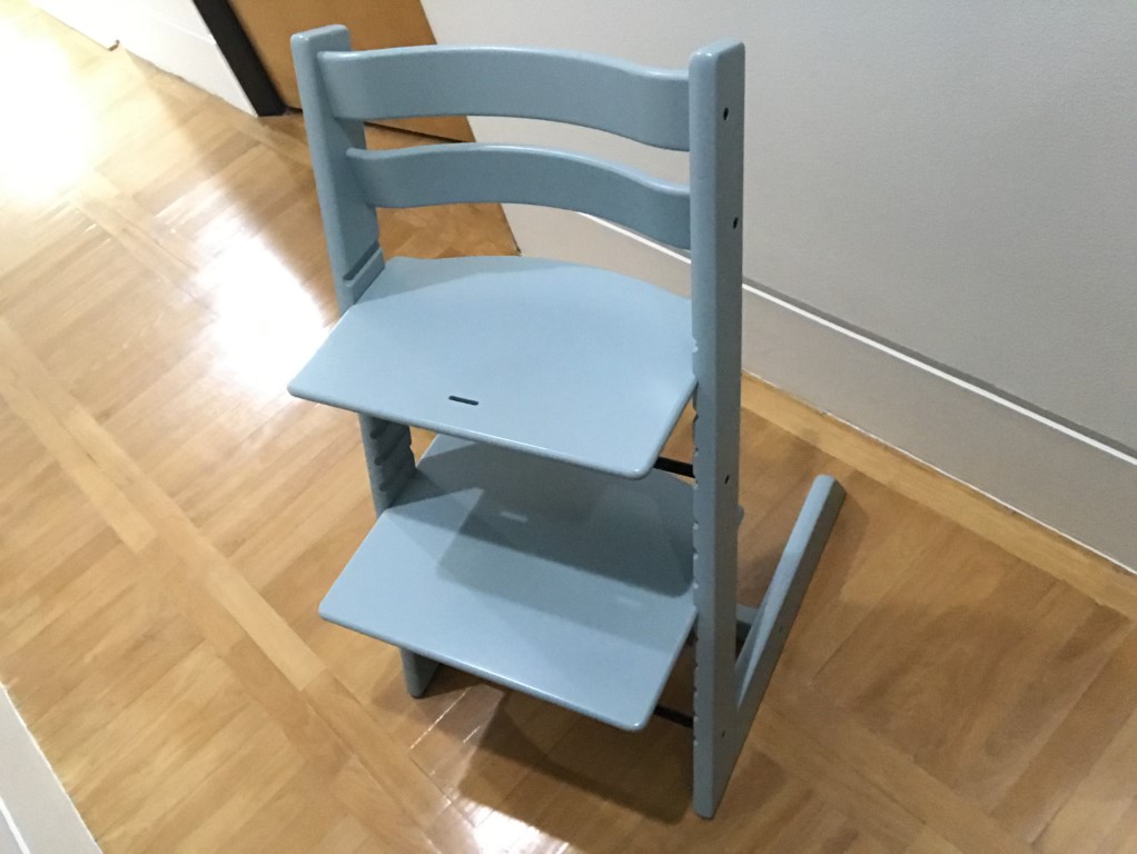 写真で解説！】トリップトラップ新型と旧型の違いはこの3つ！ - なまけ