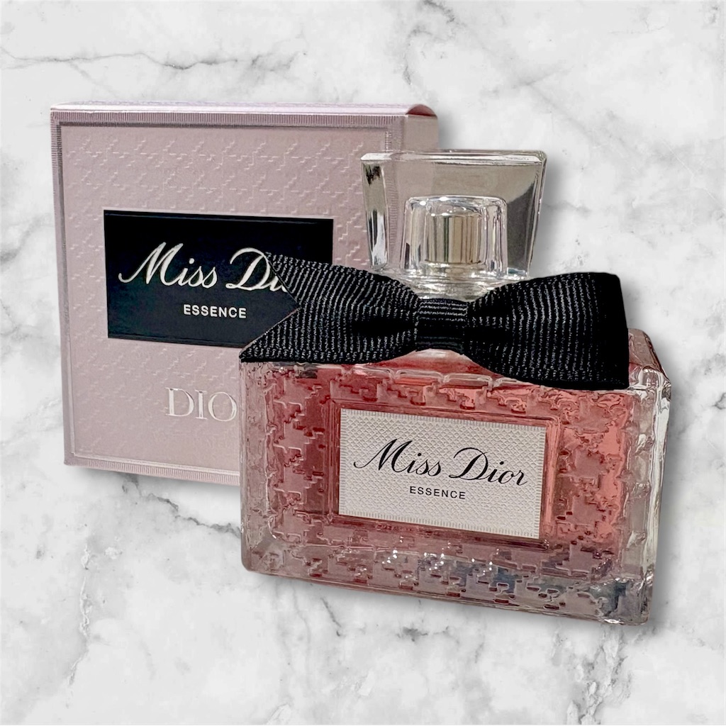 香り研究家によるDiorのミスディオールエッセンスのレビュー - 香水