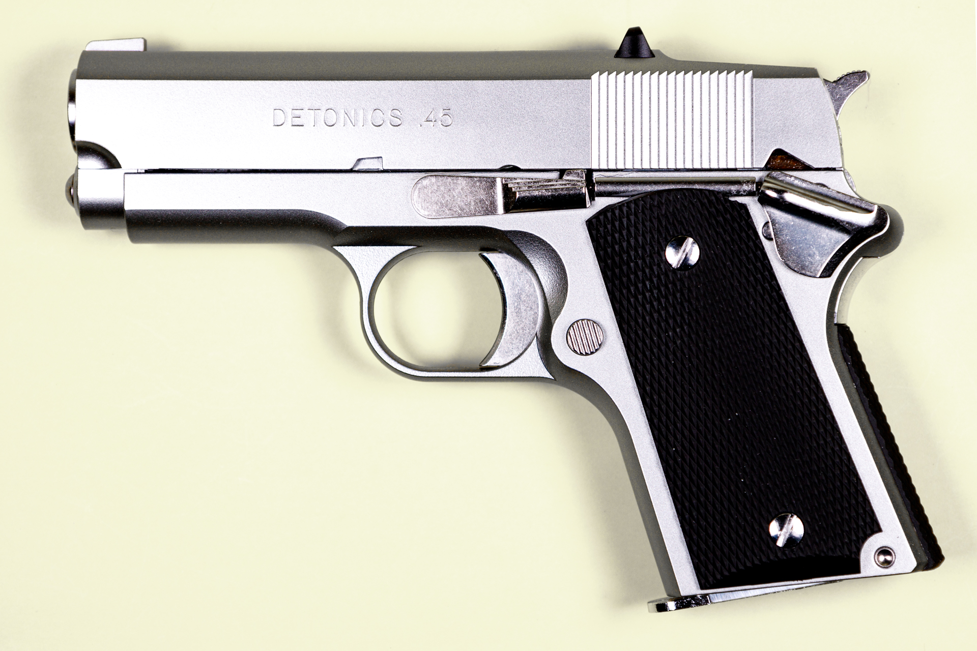 東京マルイ デトニクス.45 コンバットマスター ステンレスモデル