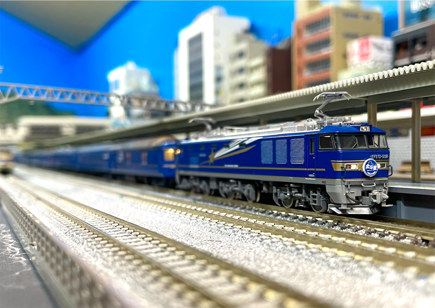 KATO 北斗星デラックス編成をデラックス化 - 休日の屋根裏