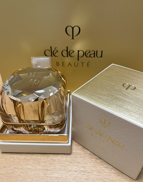 クレ・ド・ポー ボーテ とうとうラ・クレームを買ってしまいました