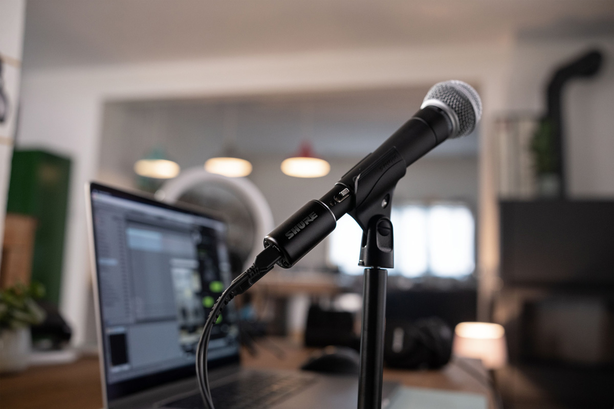 あらゆるXLRマイクをUSB接続にできるSHURE MVX2Uデジタルオーディオ