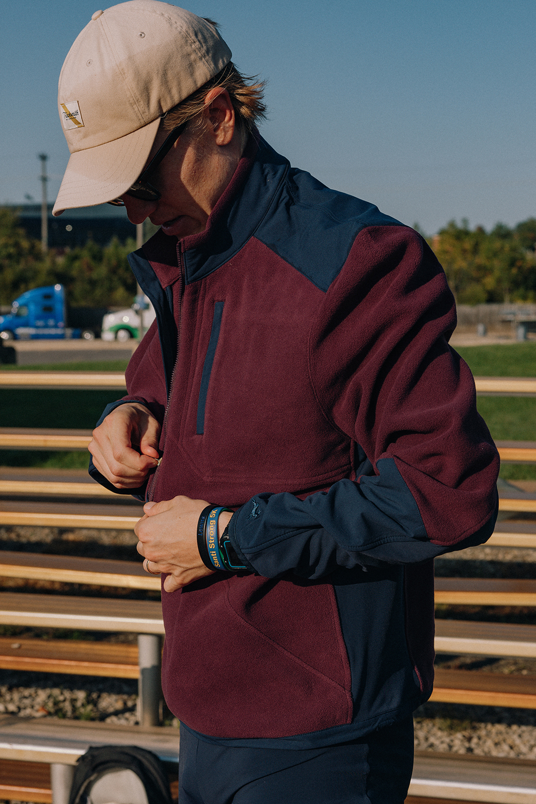 ドリーTracksmith 2025 フリースジャケッ ドリーTracksmith 2025