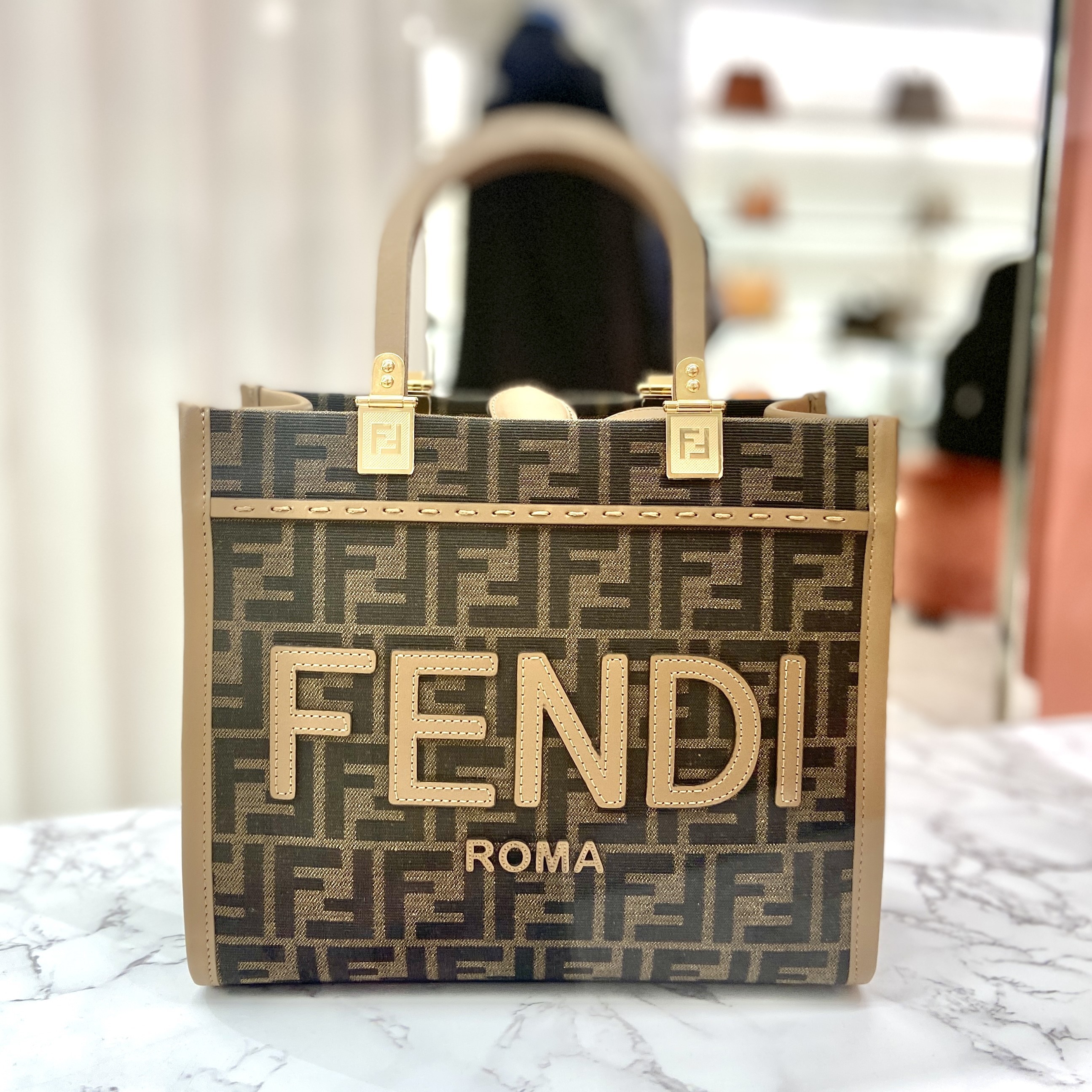 FENDI トートバッグ 2WAYショルダー サンシャイン Sunshine S (FENDI