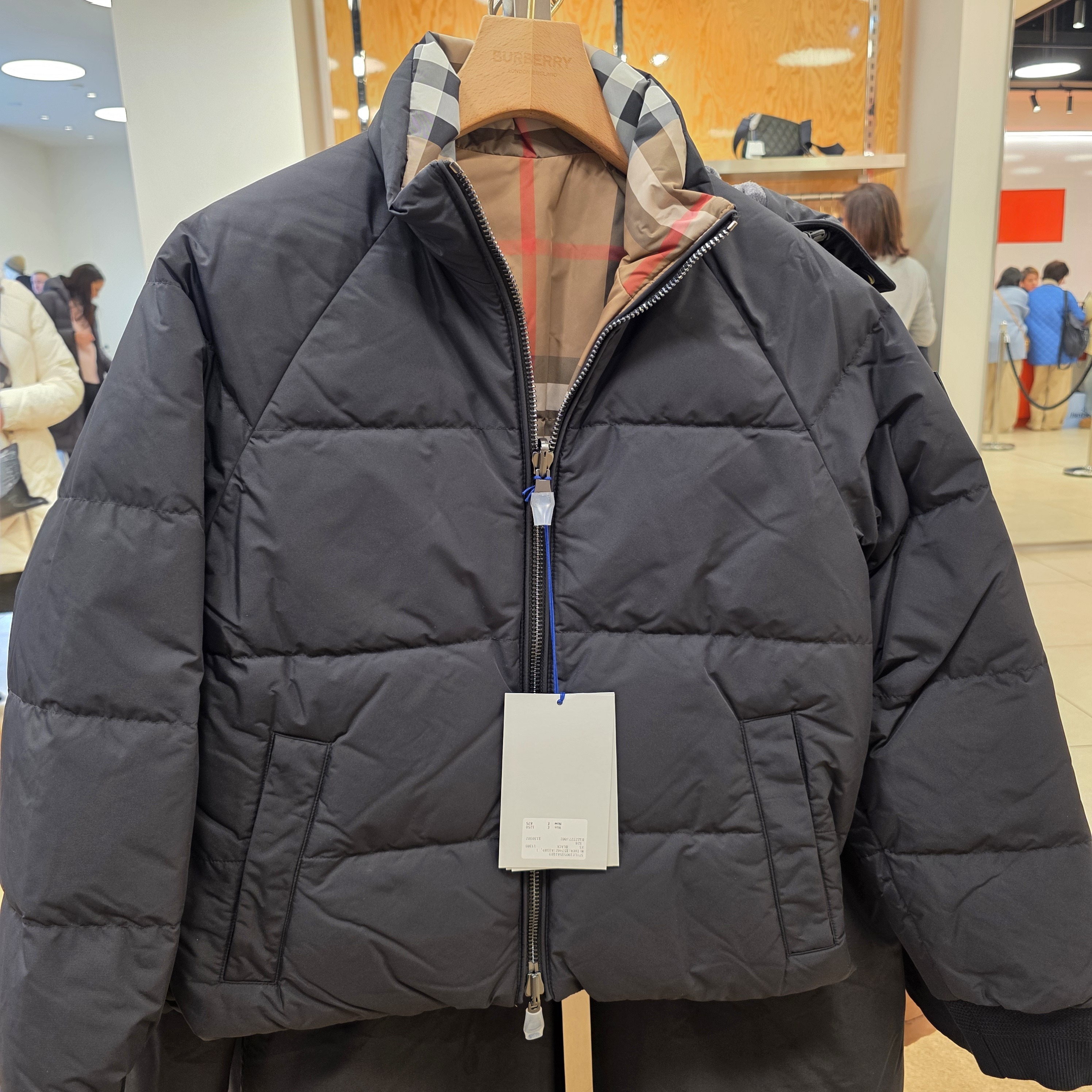 BURBERRY] IVER チェック柄リバーシブル ダウンジャケット (Burberry